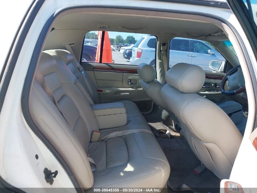 1998 Cadillac Deville Standard VIN: 1G6KD54Y4WU773438 Lot: 39545358