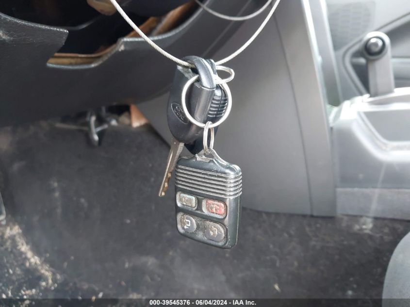 2007 Ford Mustang V6 Deluxe/V6 Premium VIN: 1ZVFT80N275228944 Lot: 39545376