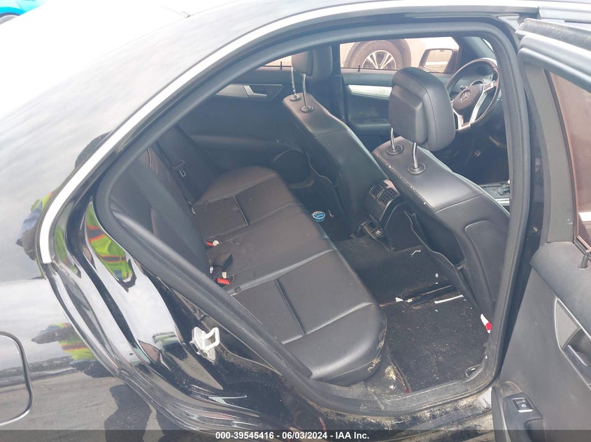 2014 Mercedes-Benz C 300 Luxury 4Matic/Sport 4Matic VIN: WDDGF8AB3ER314035 Lot: 39545416