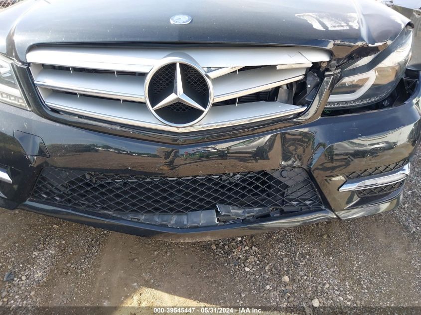 2012 Mercedes-Benz C 300 Luxury 4Matic/Sport 4Matic VIN: WDDGF8BB9CA624006 Lot: 39545447