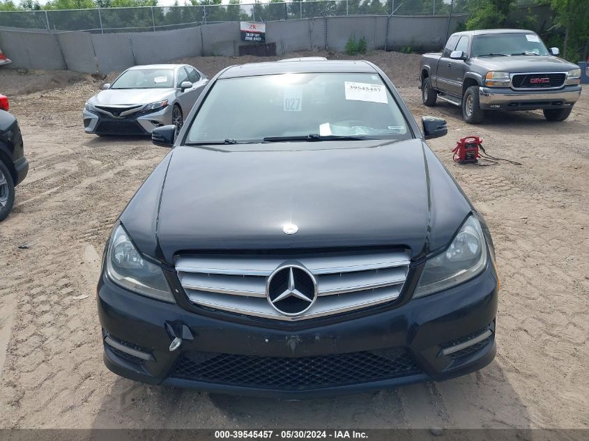 2013 Mercedes-Benz C 300 Luxury 4Matic/Sport 4Matic VIN: WDDGF8AB5DR250403 Lot: 39545457