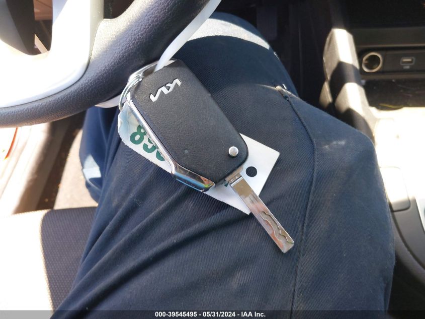 2023 Kia Forte Lxs VIN: 3KPF24AD8PE623882 Lot: 39545495