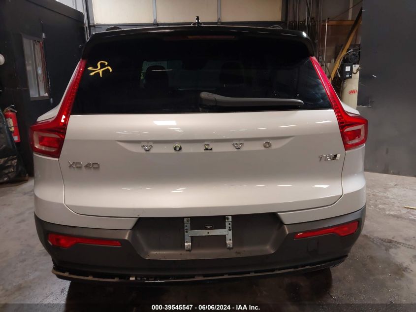 2021 Volvo Xc40 T5 R-Design VIN: YV4162UM0M2401874 Lot: 39545547