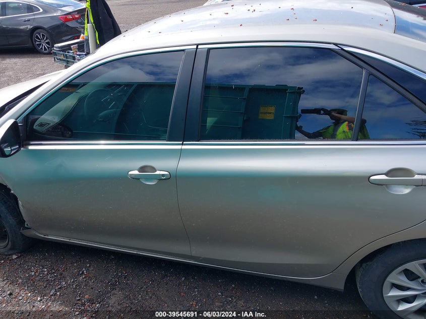 2016 Toyota Camry Hybrid Le VIN: 4T1BD1FK0GU177013 Lot: 39545691