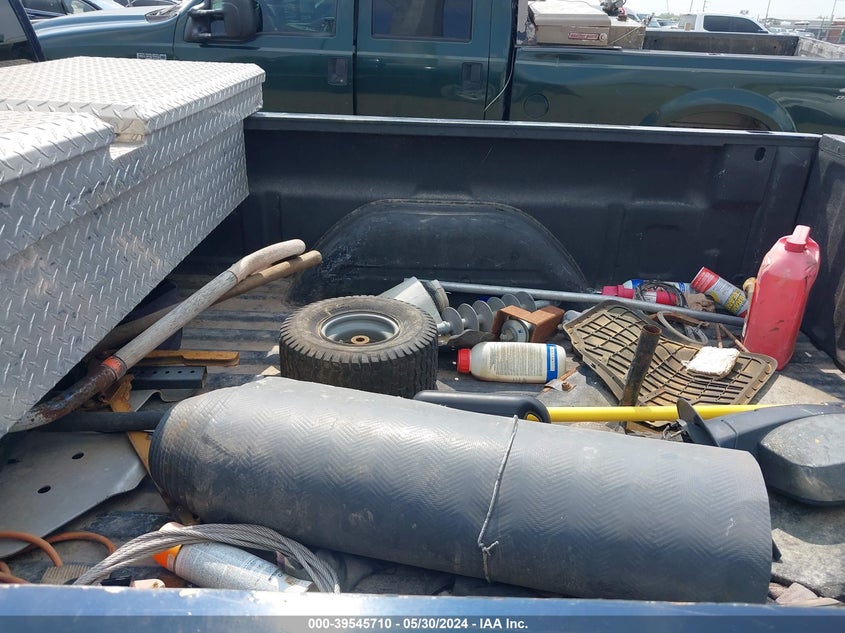 2005 Chevrolet Silverado 1500 Z71 VIN: 1GCEK19B55E138797 Lot: 39545710