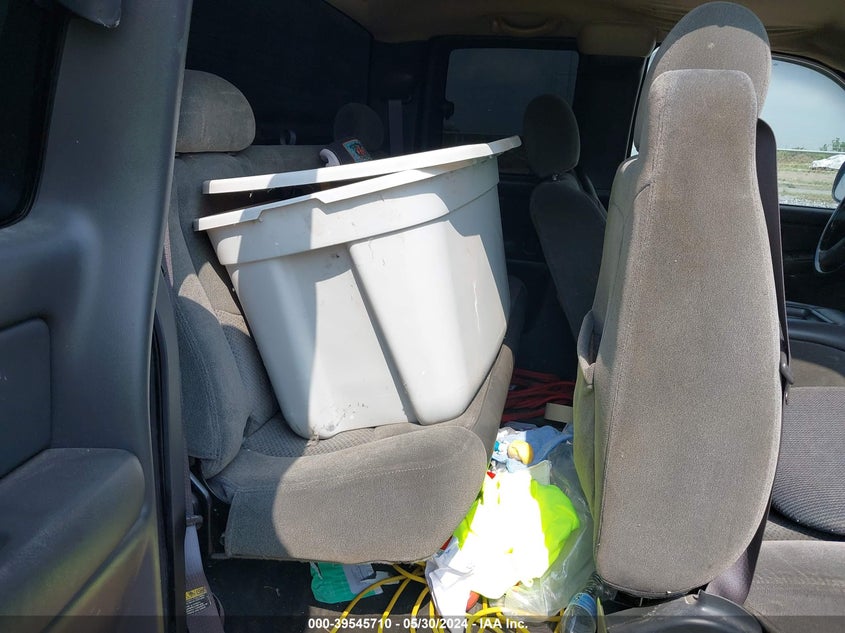 2005 Chevrolet Silverado 1500 Z71 VIN: 1GCEK19B55E138797 Lot: 39545710