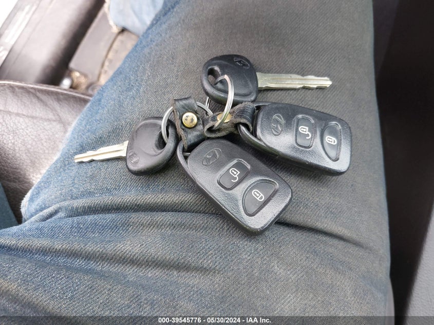 2012 Hyundai Santa Fe Limited V6 VIN: 5XYZKDAG8CG118669 Lot: 39545776