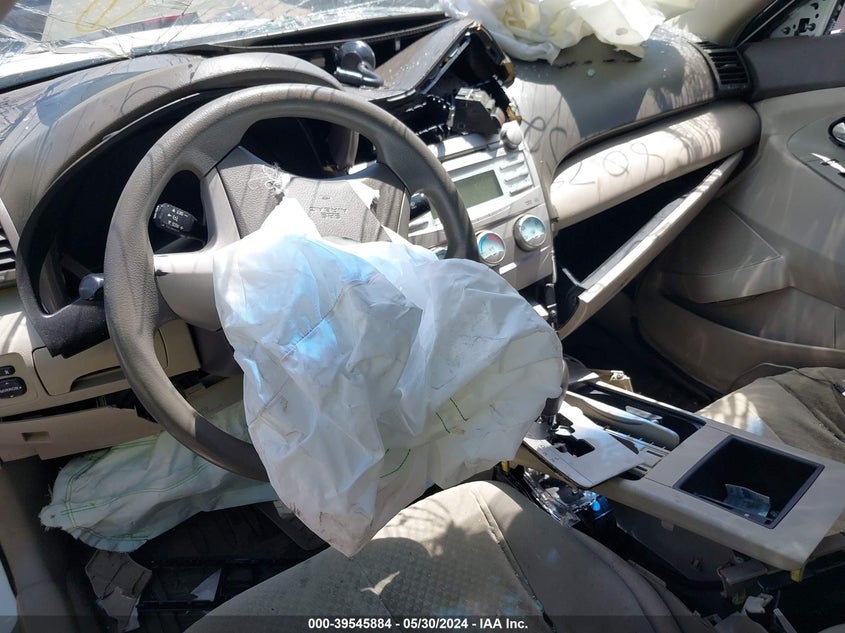 2009 Toyota Camry Le VIN: 4T1BE46K79U807529 Lot: 39545884