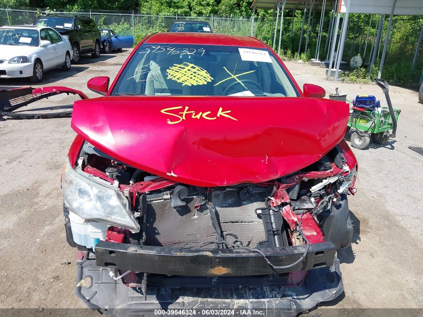 2013 Toyota Camry Le VIN: 4T4BF1FK8DR332693 Lot: 39546324