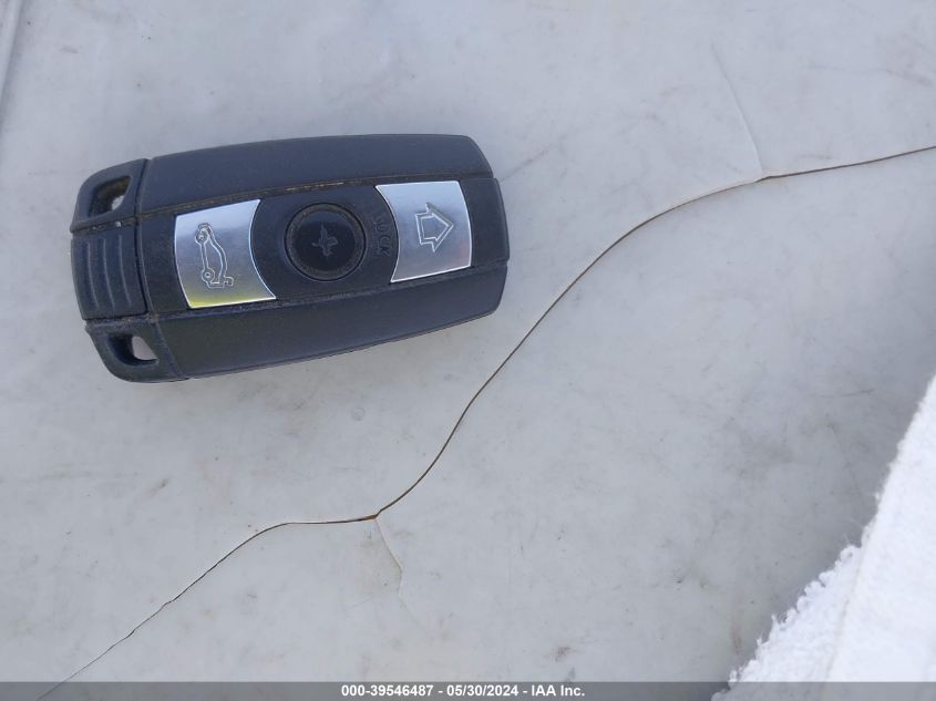 2006 BMW 325Xi Xi VIN: WBAVD13596KV02667 Lot: 39546487