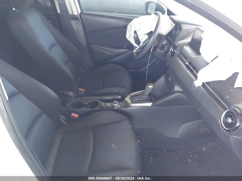 VIN 3MYDLBYV9KY519644 2019 TOYOTA YARIS LE