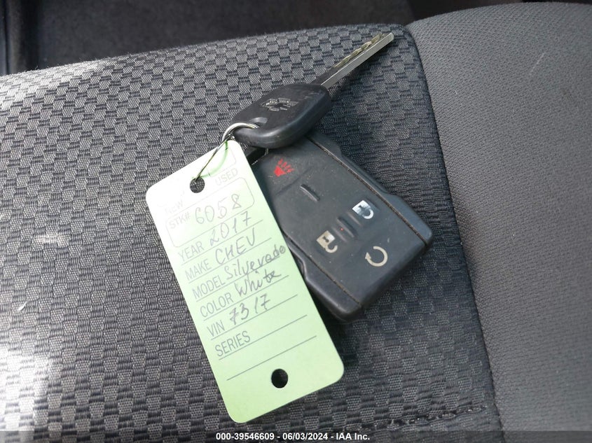 2017 Chevrolet Silverado 1500 2Lt VIN: 1GCVKREC0HZ367317 Lot: 39546609