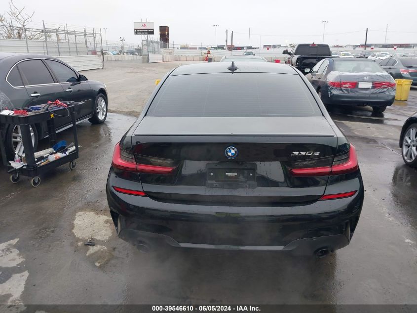 2022 BMW 3 Series 330E VIN: 3MW5P7J0XN8C78004 Lot: 39546610