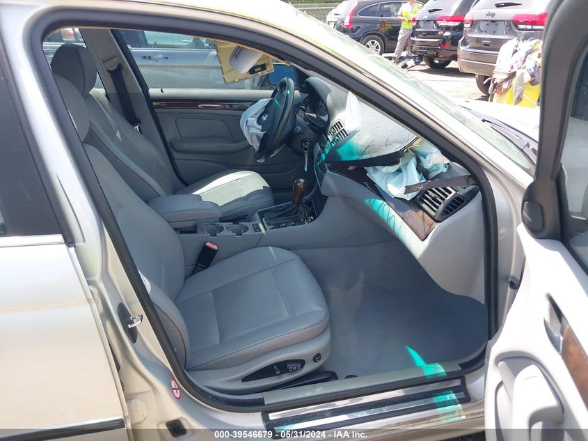 2002 BMW 330Xi VIN: WBAEW53482PG18001 Lot: 39546679