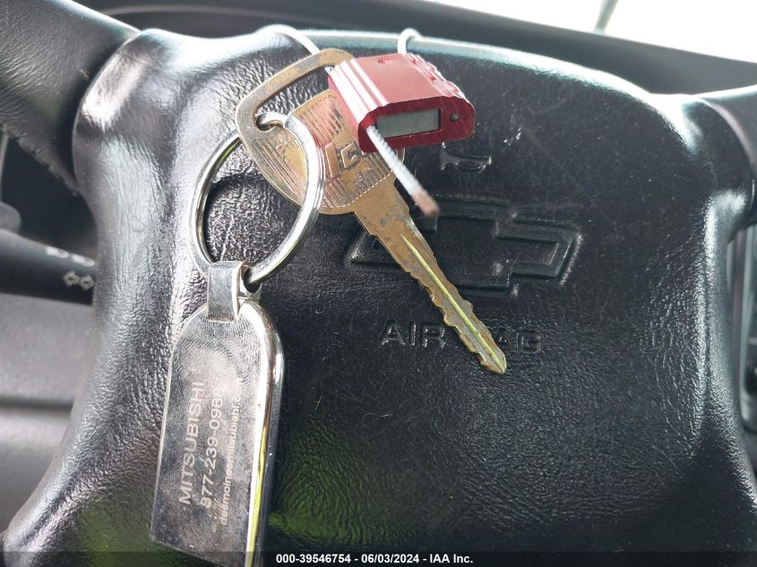 2002 Chevrolet Avalanche K1500 VIN: 3GNEK13T52G142409 Lot: 39546754