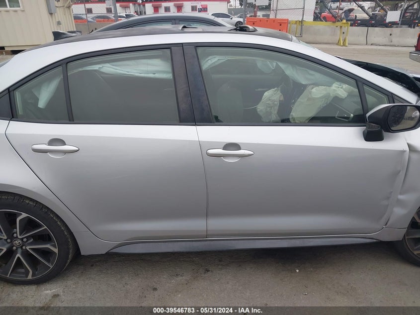 VIN JTDP4RCE6LJ050897 2020 TOYOTA COROLLA SE