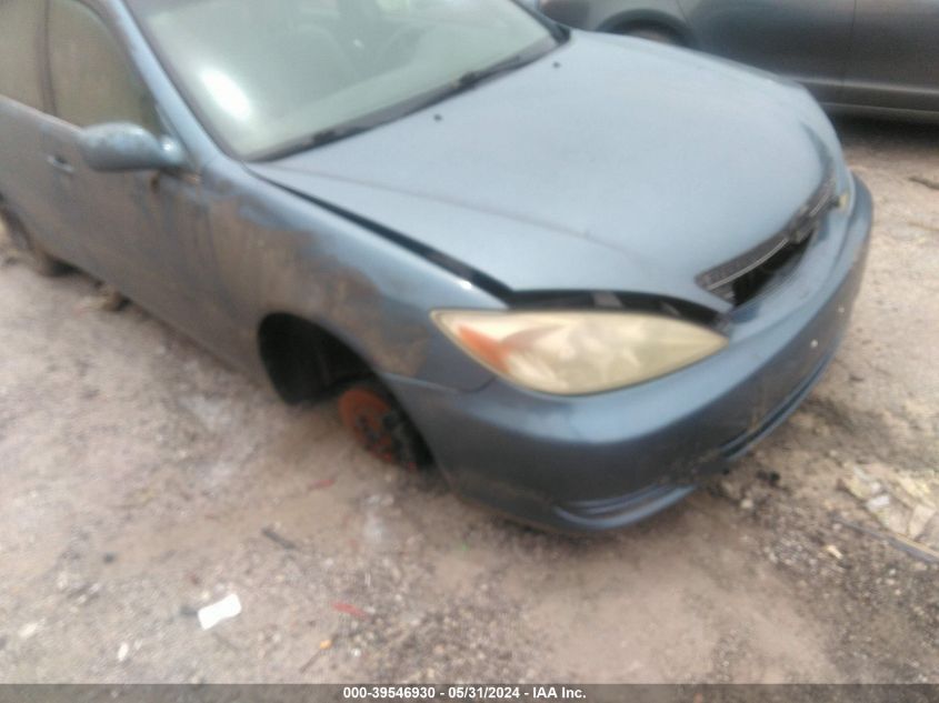 2004 Toyota Camry Le VIN: 4T1BE32K94U882869 Lot: 39546930