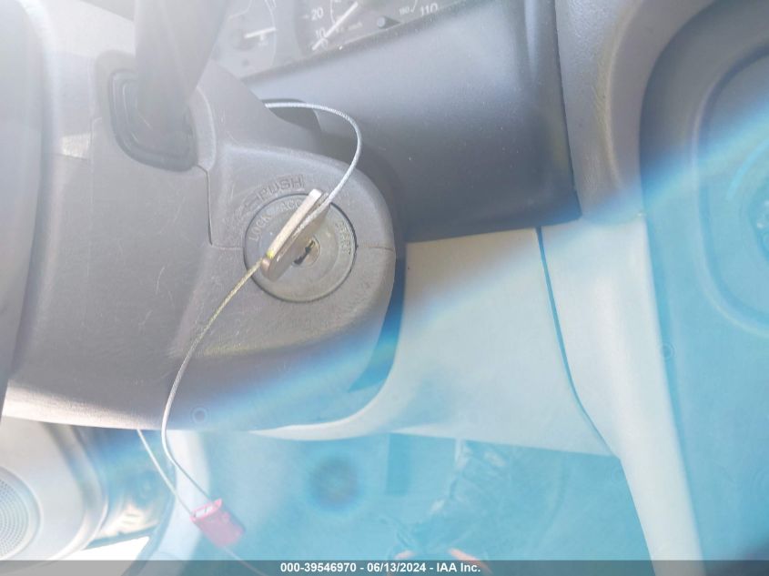 2001 Chevrolet Prizm VIN: 1Y1SK52881Z412307 Lot: 39546970