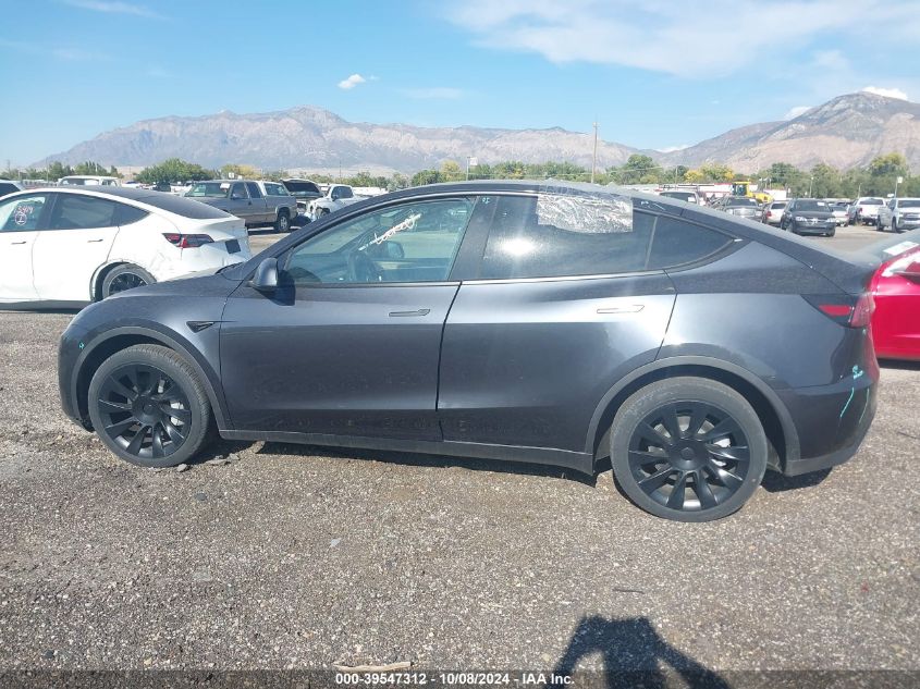 2024 Tesla Model Y Long Range Dual Motor All-Wheel Drive VIN: 7SAYGDEE9RA249681 Lot: 39547312