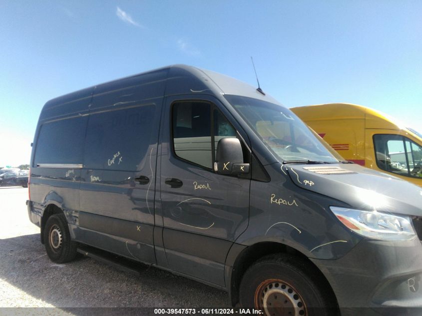 2019 Mercedes-Benz Sprinter 2500 High Roof V6/Standard Roof V6 VIN: WD4PF0CD4KP103935 Lot: 39547573