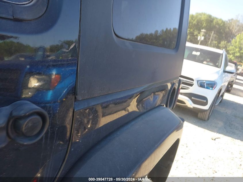 2007 Jeep Wrangler Unlimited Sahara VIN: 1J4GB59197L160687 Lot: 39547728