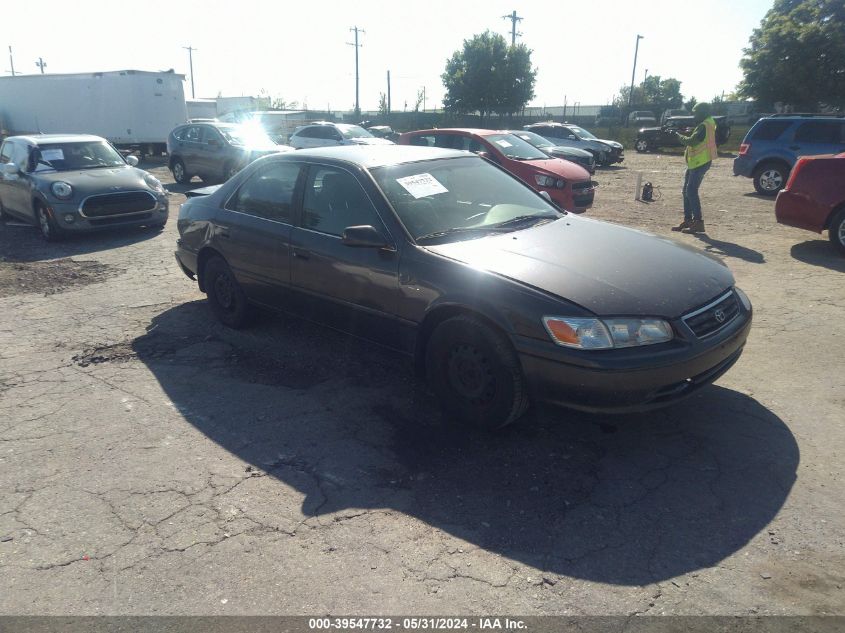 4T1BG22KX1U821899 2001 Toyota Camry Le