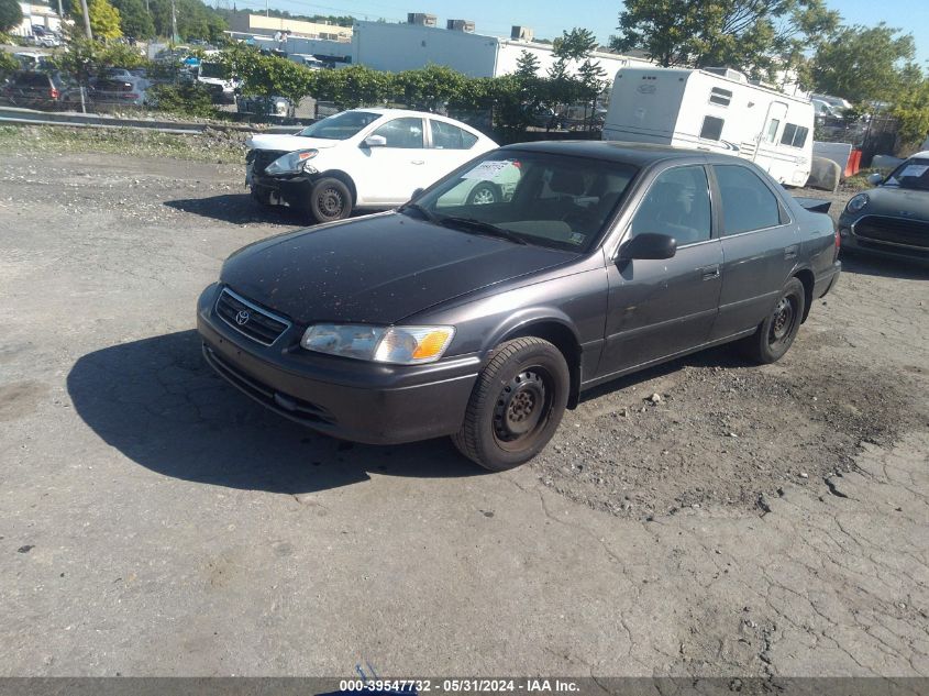 4T1BG22KX1U821899 2001 Toyota Camry Le