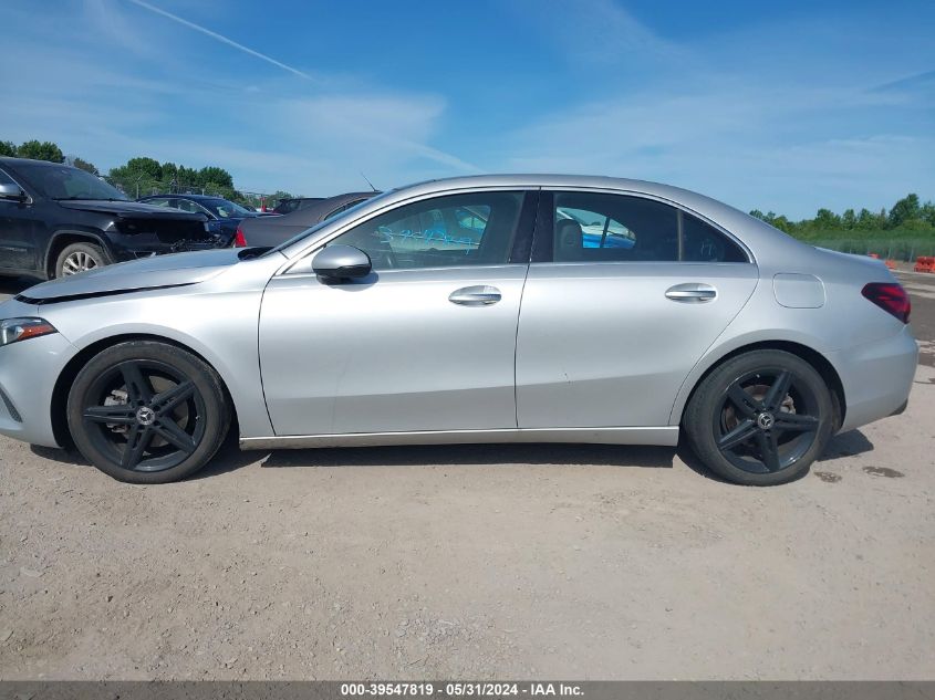 2020 Mercedes-Benz A 220 4Matic VIN: W1K3G4FB3LJ196562 Lot: 39547819