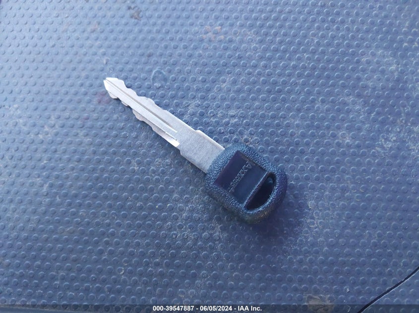 2000 Chevrolet Silverado 1500 Ls VIN: 1GCEC14T2YZ104617 Lot: 39547887