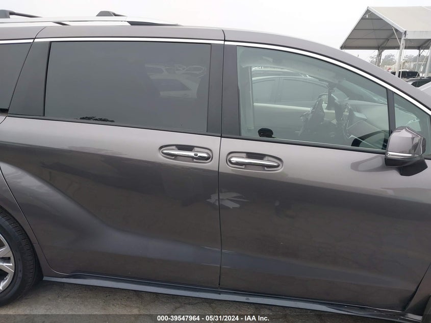 2024 Toyota Sienna Platinum VIN: 5TDERKEC9RS200850 Lot: 39547964