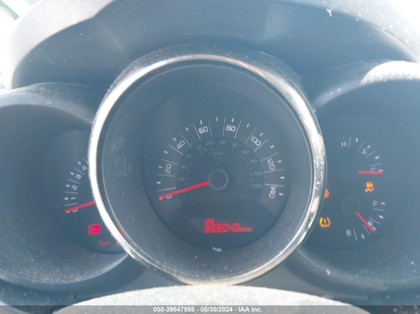 2011 Kia Soul + VIN: KNDJT2A23B7256120 Lot: 39547988