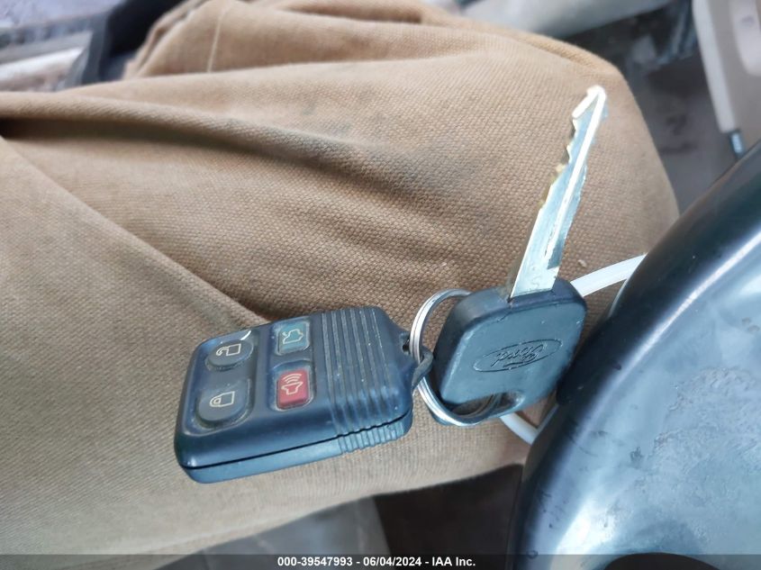 2000 Ford F-150 Lariat/Work Series/Xl/Xlt VIN: 1FTRX18L0YNB07166 Lot: 39547993