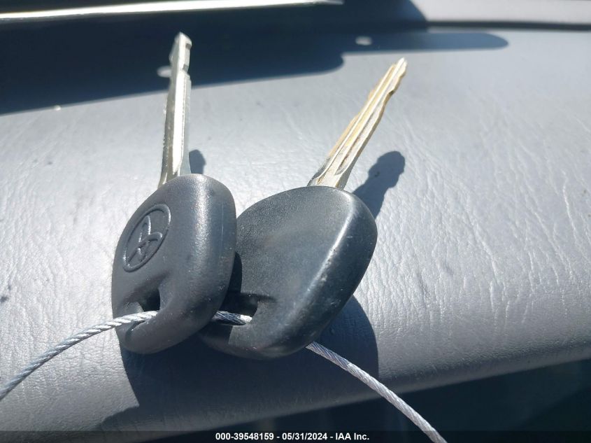 2001 Toyota Avalon Xl/Xls VIN: 4T1BF28B11U151394 Lot: 39548159