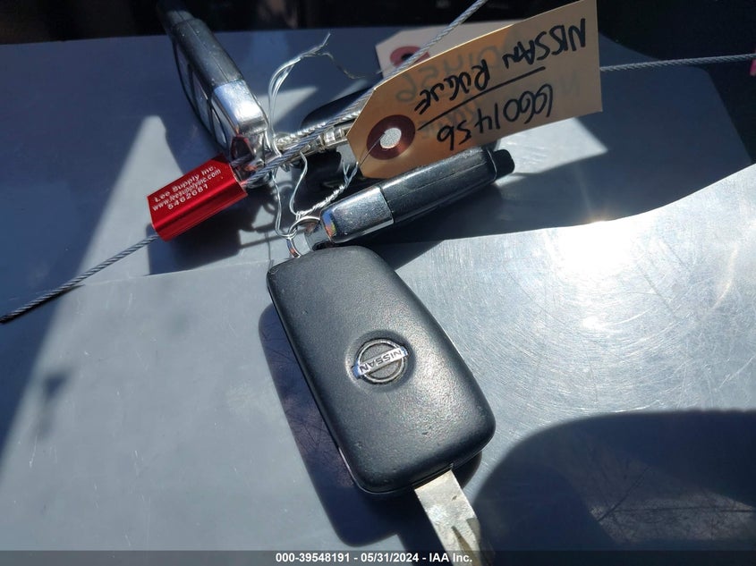 2016 Nissan Rogue S VIN: KNMAT2MV1GP645657 Lot: 39548191