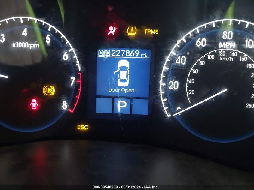 2009 Hyundai Genesis 3.8 VIN: KMHGC46E99U058142 Lot: 39548269