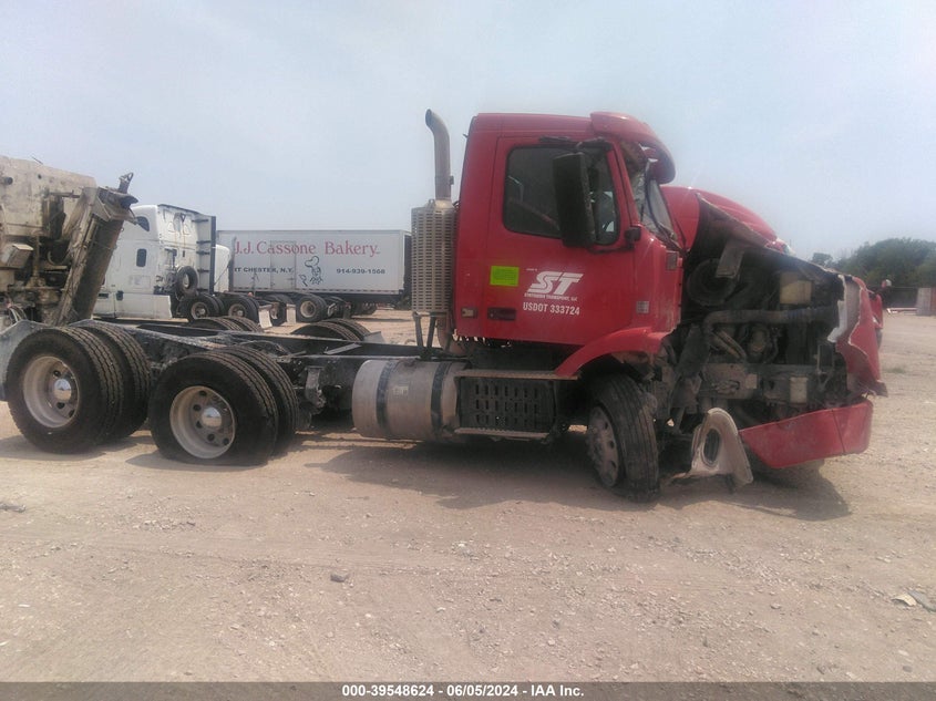 2015 Volvo Vn Vnm VIN: 4V4MC9EG0FN180244 Lot: 39548624