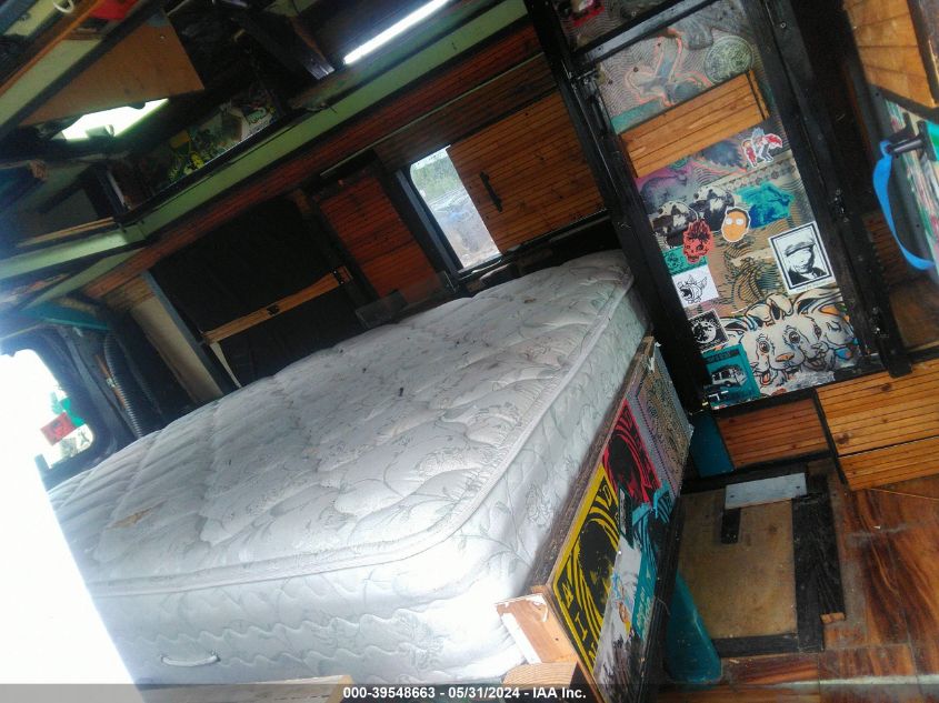 2001 Chevrolet Express Upfitter VIN: 1GBFG15R511104762 Lot: 39548663