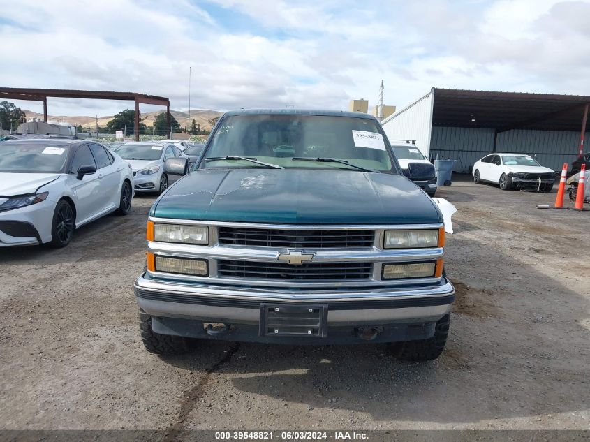 1998 Chevrolet Suburban 1500 VIN: 3GNFK16R8WG110256 Lot: 39548821