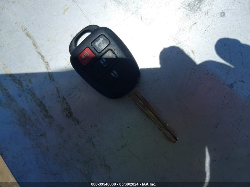 2014 Toyota Camry Le VIN: 4T4BF1FK2ER355338 Lot: 39548830