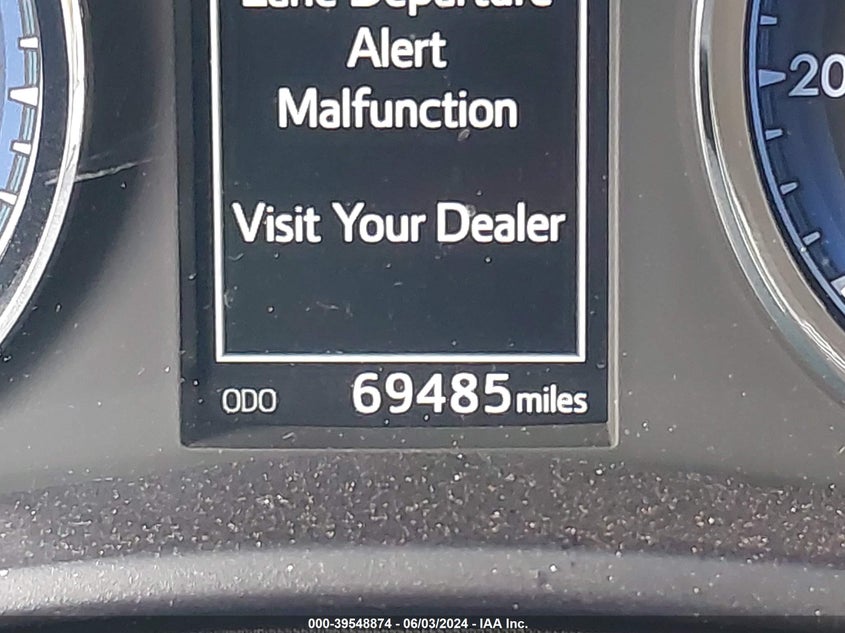 2017 Toyota Corolla Se VIN: 5YFBURHE9HP623068 Lot: 39548874