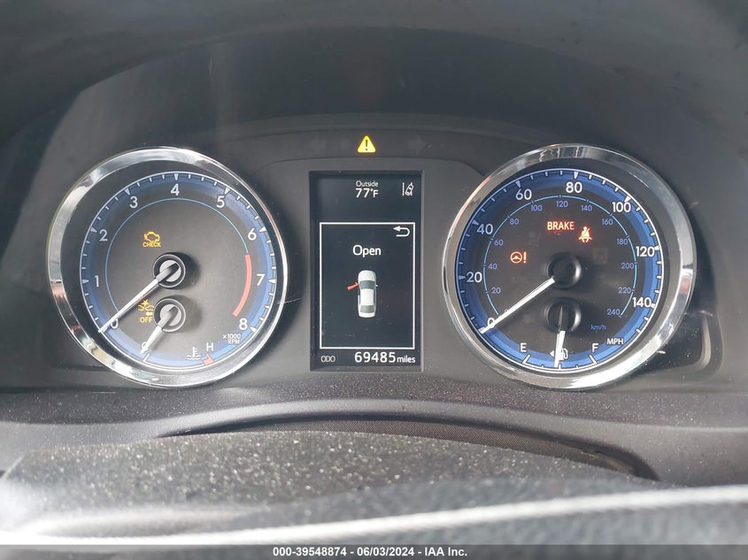 2017 Toyota Corolla Se VIN: 5YFBURHE9HP623068 Lot: 39548874