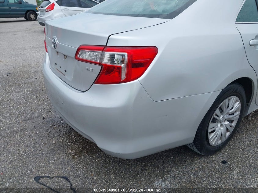2014 Toyota Camry L/Le/Se/Se Sport/Xle VIN: 4T4BF1FK8ER434822 Lot: 39548901