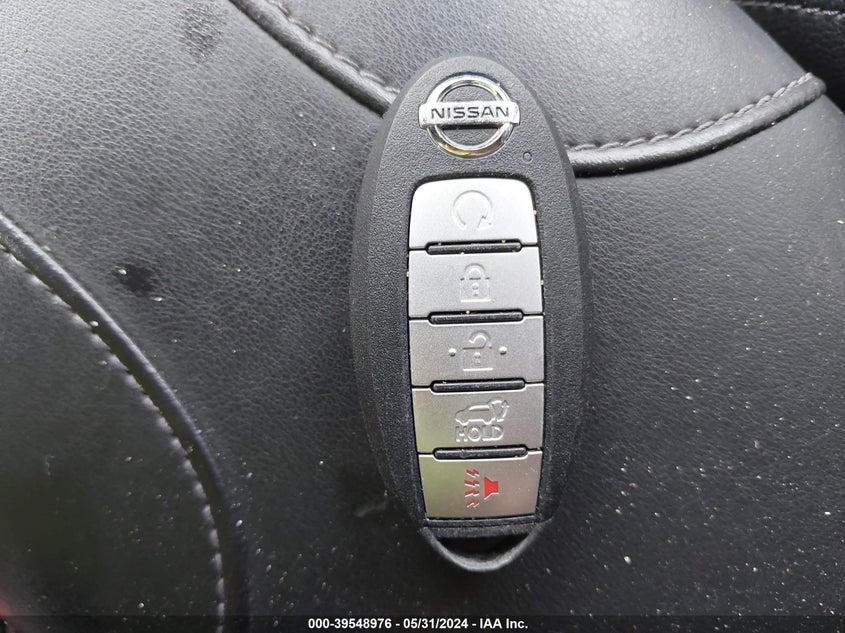 2019 Nissan Rogue Sl VIN: 5N1AT2MVXKC827966 Lot: 39548976