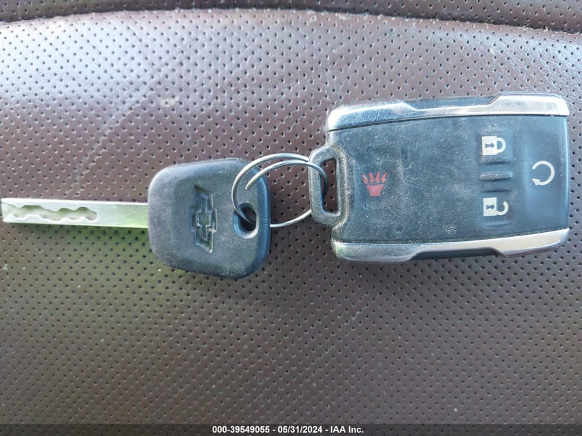 2018 Chevrolet Silverado 1500 High Country VIN: 3GCUKTEJXJG367984 Lot: 39549055