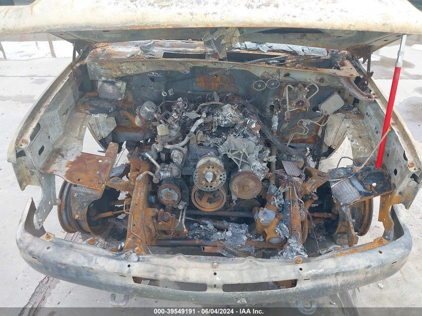 2001 Chevrolet Silverado 2500Hd VIN: 1GCHK29UX1E283381 Lot: 39549191