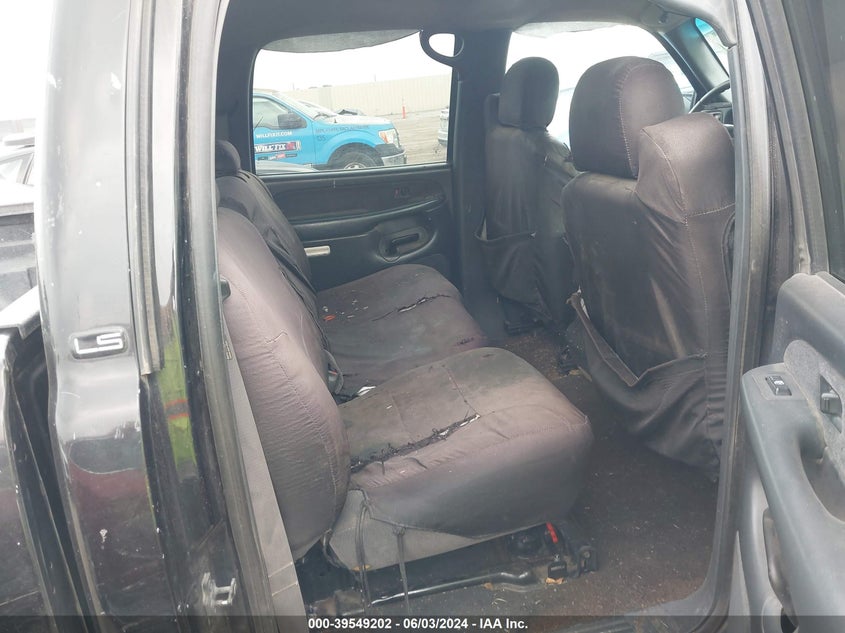 2002 Chevrolet Silverado K2500 Heavy Duty VIN: 1GCHK23U22F222885 Lot: 39549202