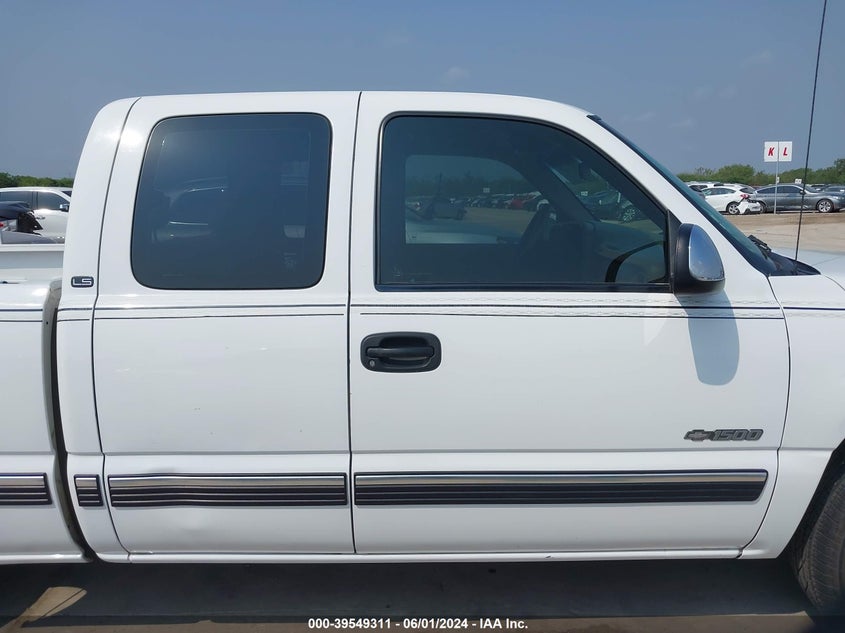 2001 Chevrolet Silverado 1500 Ls VIN: 2GCEC19V611158401 Lot: 39549311