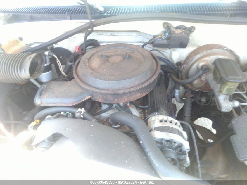 1995 Chevrolet Gmt-400 C2500 VIN: 1GCFC24K2SZ279460 Lot: 39549390