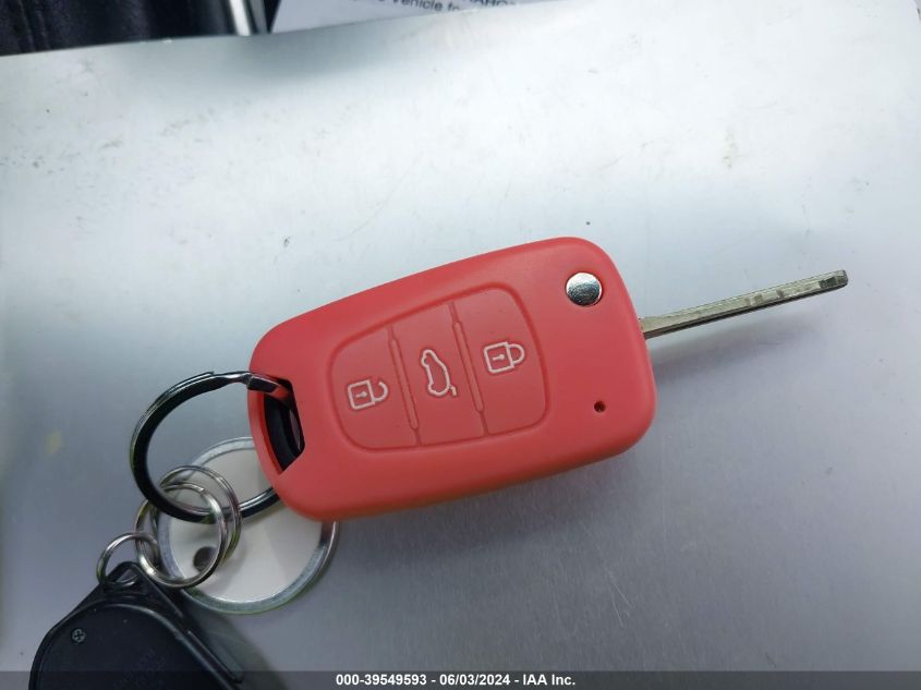 2012 Kia Soul + VIN: KNDJT2A65C7739001 Lot: 39549593