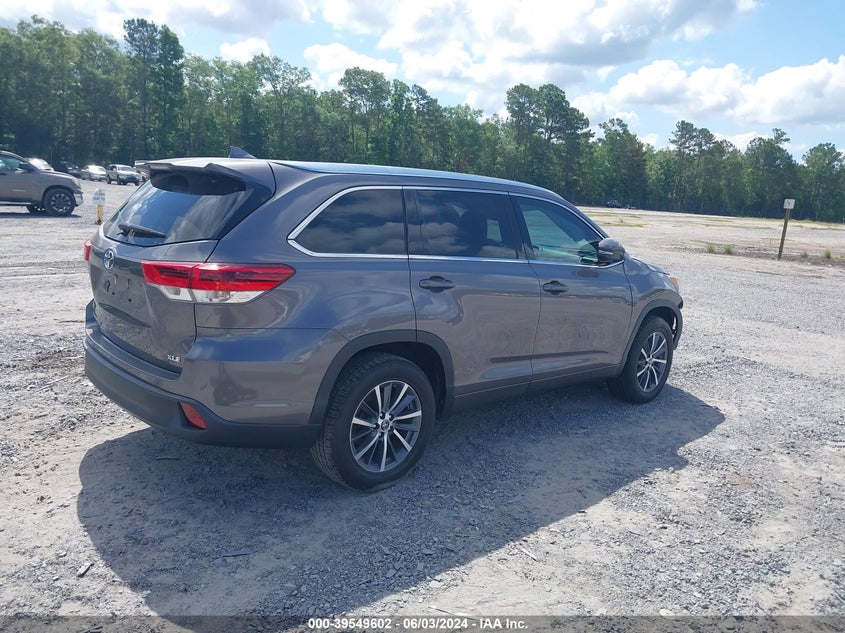 2018 Toyota Highlander Xle VIN: 5TDKZRFH7JS545756 Lot: 39549602